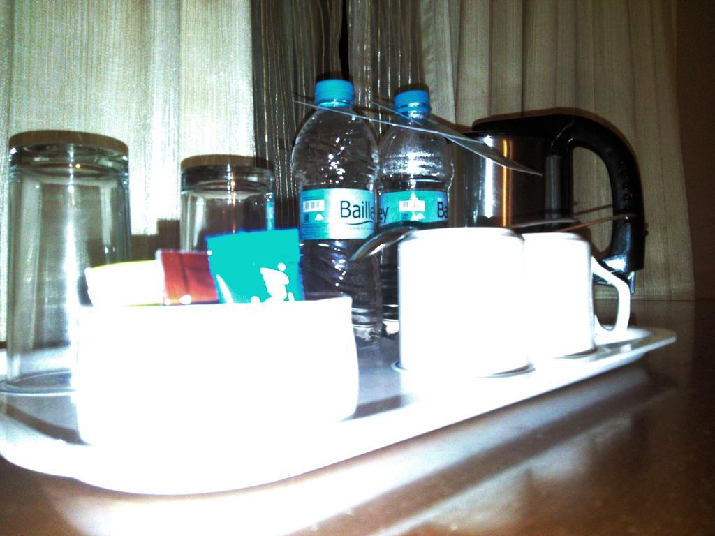 By The Way Hotel Mysore Kamer foto